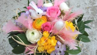 Pääsiäiskimppu - tilaa kukat netistä suoraan kotiovelle